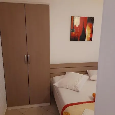 With Parking Space - Blato, Makarska - 21271 Živogošće