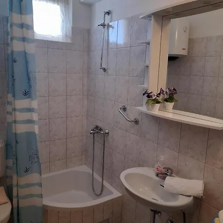 With A Parking Space - Blato, Makarska - 21271 Живогошче
