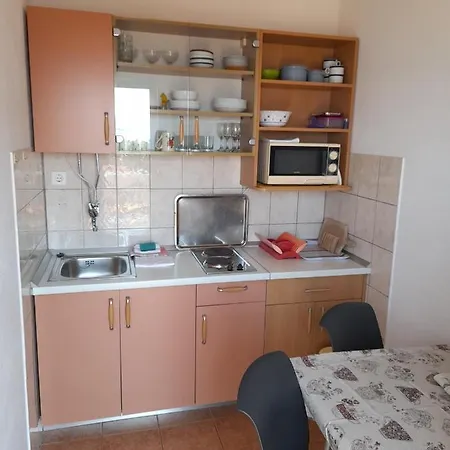Апартаменты With A Parking Space - Blato, Makarska - 21271 *