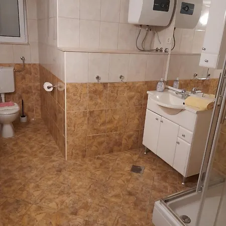 Διαμέρισμα With Parking Space - Blato, Makarska - 21271 *
