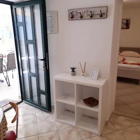 Апартаменты With A Parking Space - Blato, Makarska - 21271 Живогошче